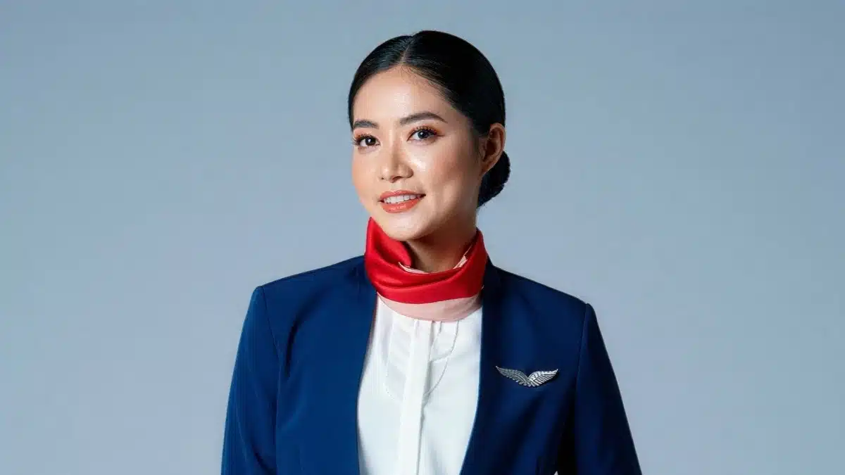 What Is the Salary of an IndiGo Air Hostess Per Month